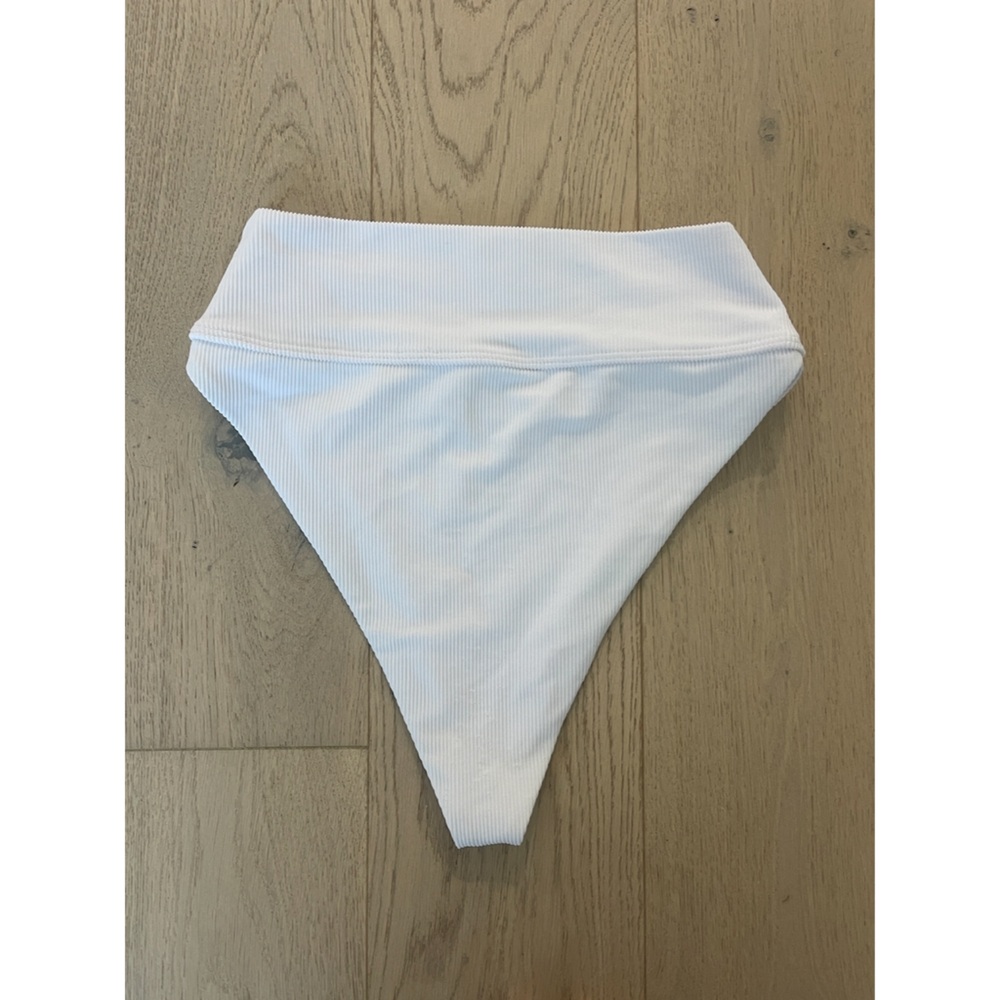 Beach Riot White Bikini Bottom - Picture 4 of 7